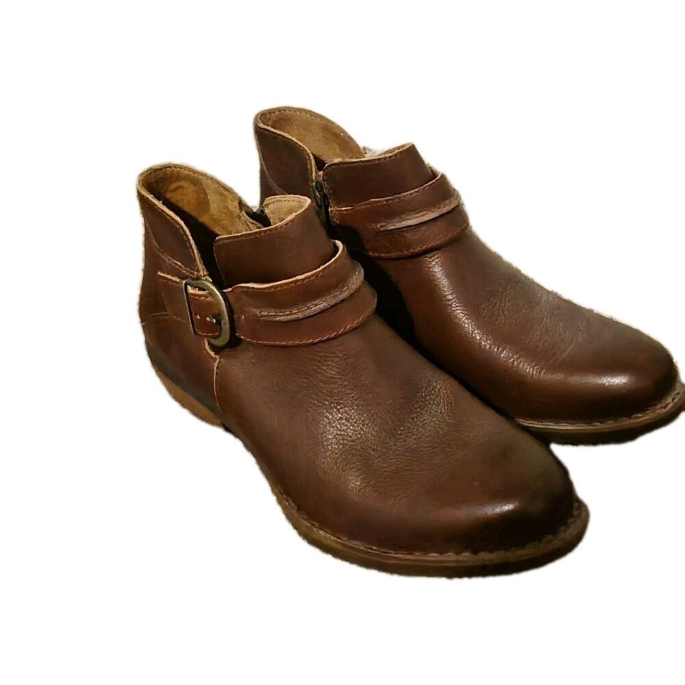 Born Kati Leather Ankle Boots Size 6 Buckle Hardware Strap Cuero Brown